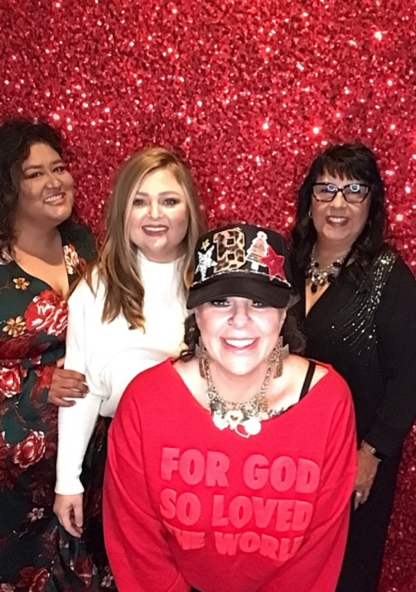 preschool kids sitting in a circle